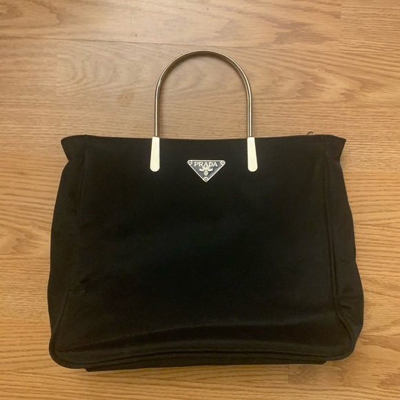 Prada Handbags - FIRM FINAL PRICE Authentic 90s style Prada Purse